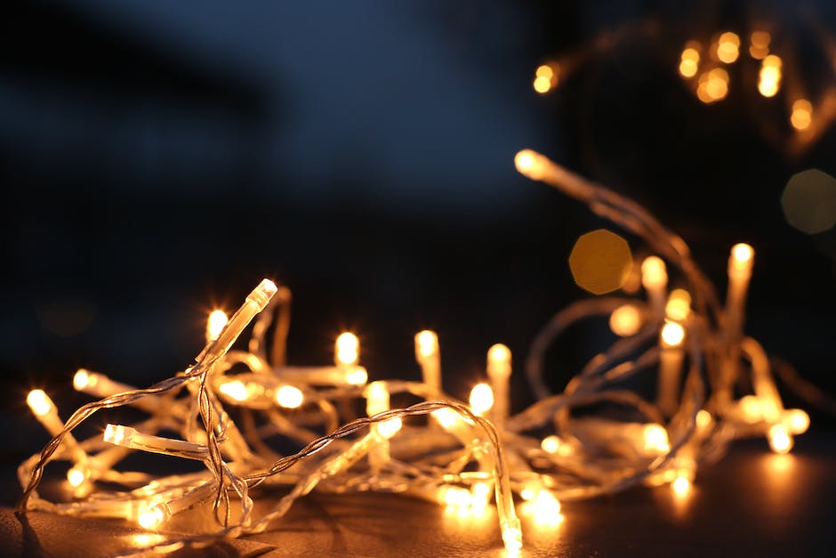 Lampki świąteczne na zewnątrz: Stwórz magiczną atmosferę wokół swojego domu!